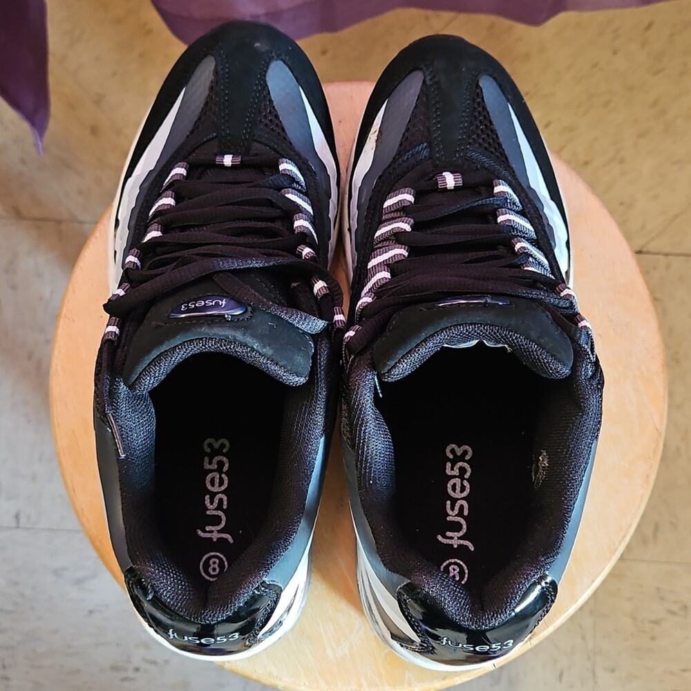 Fuse53 Black and White Sneakers - Picture 4 of 6
